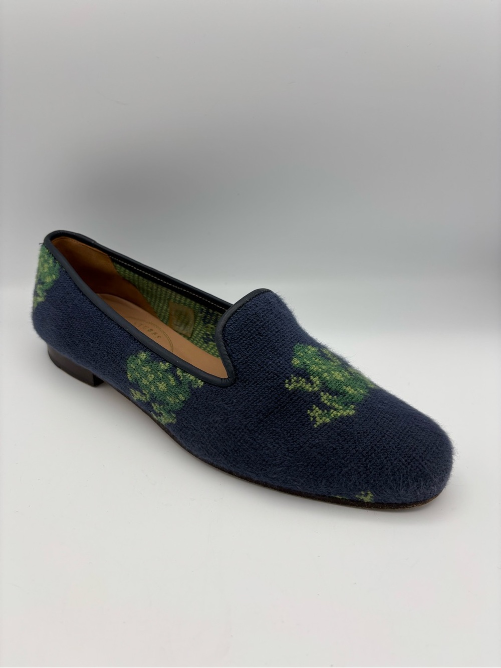 Stubbs & Wotton Classic Navy Blue / Lime Green Frog Needlepoint slip on
